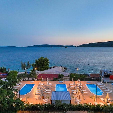 Apartments Medena Трогир Екстериор снимка