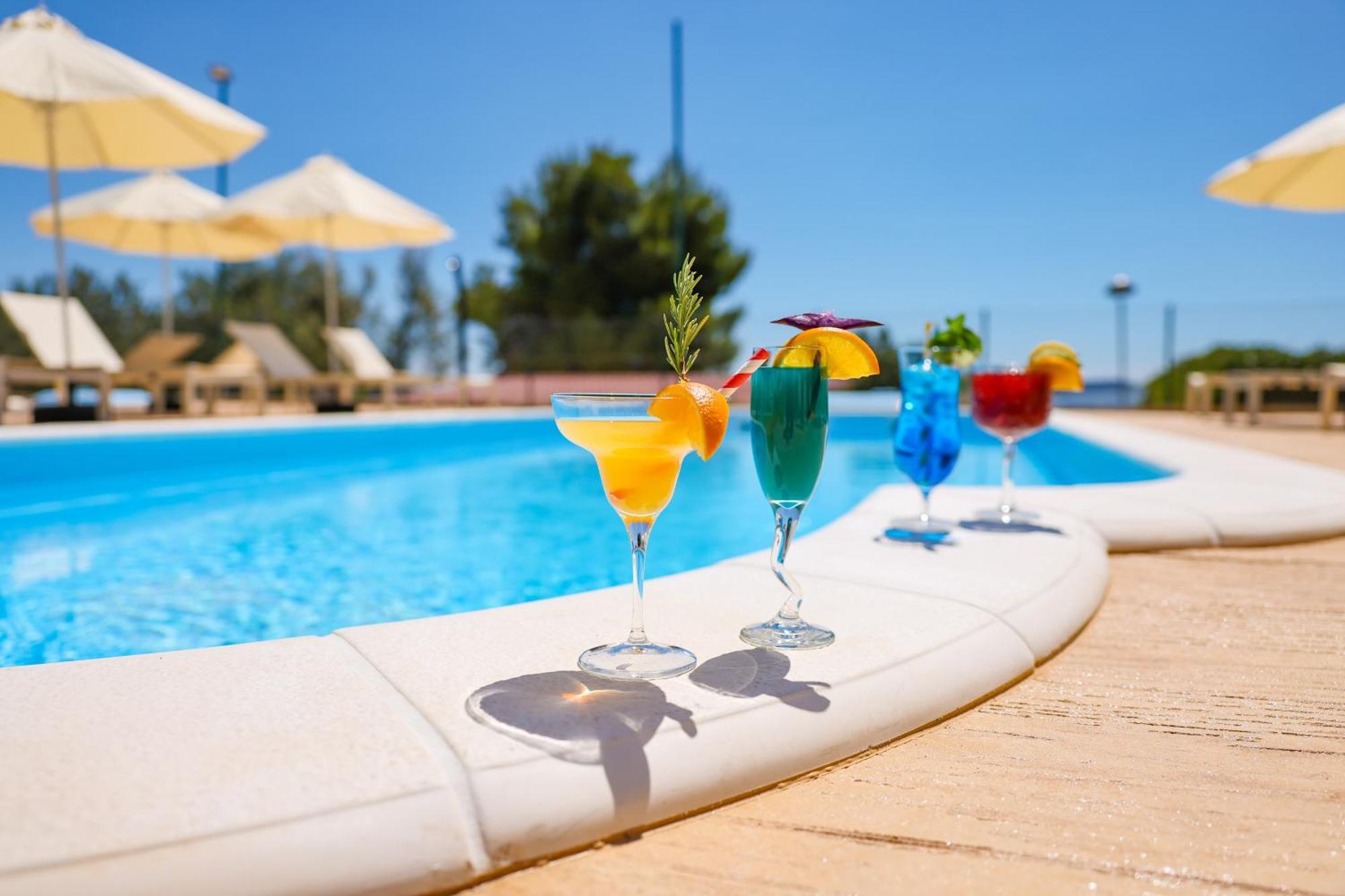 Apartments Medena Трогир Екстериор снимка